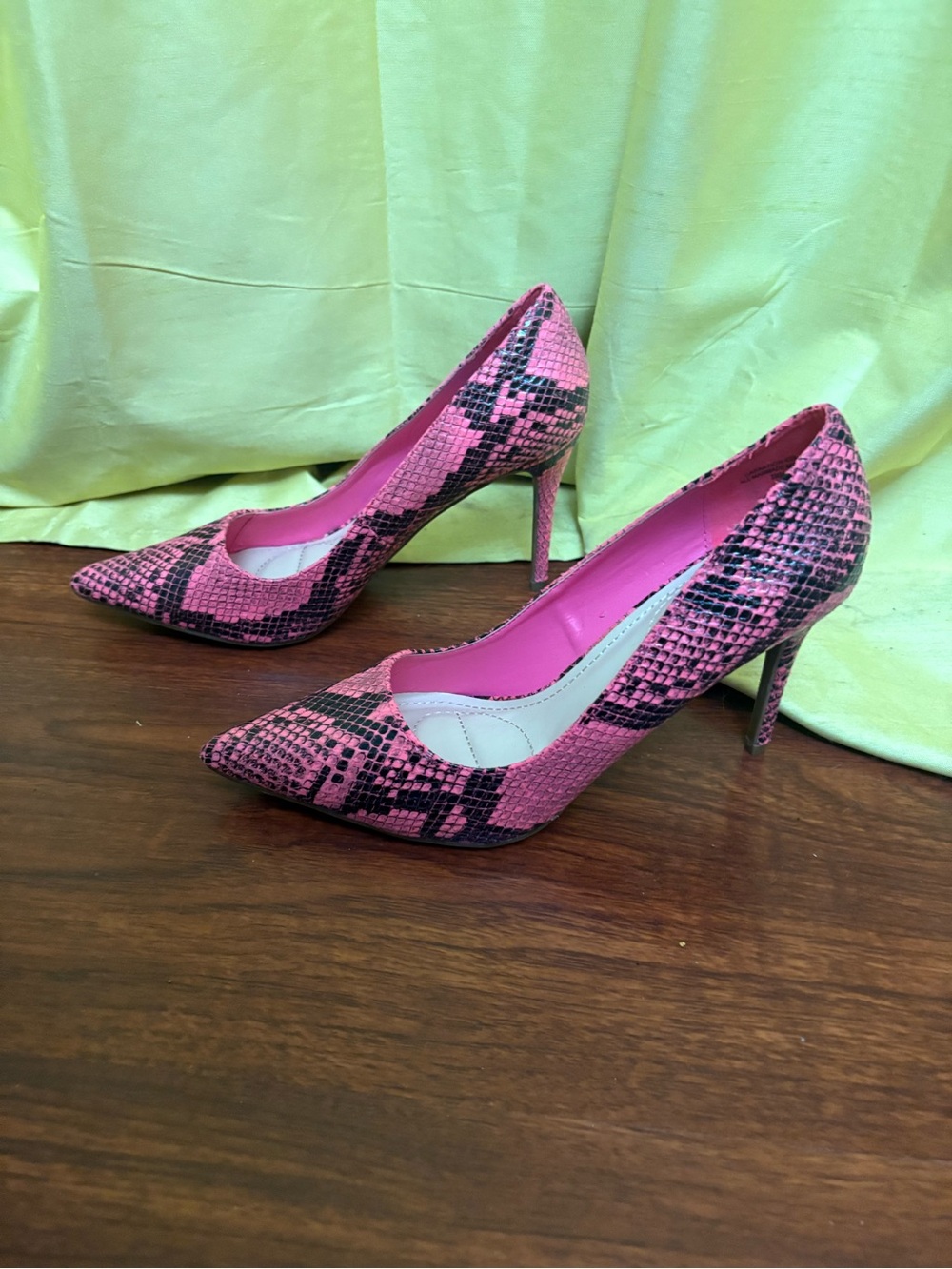 Anne Michelle Pink Snake-Print Pointed Toe Stiletto Heels